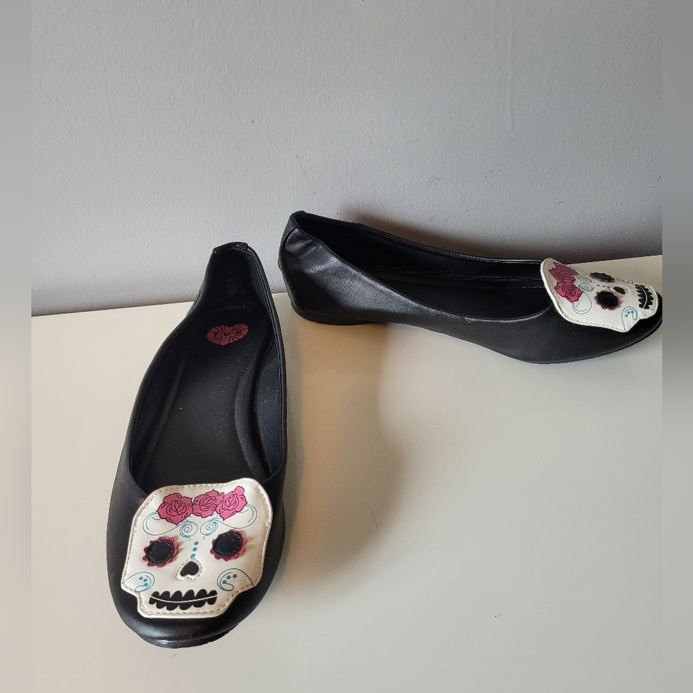 TUK Sugar Skull Flats, VGUC, Size 10
